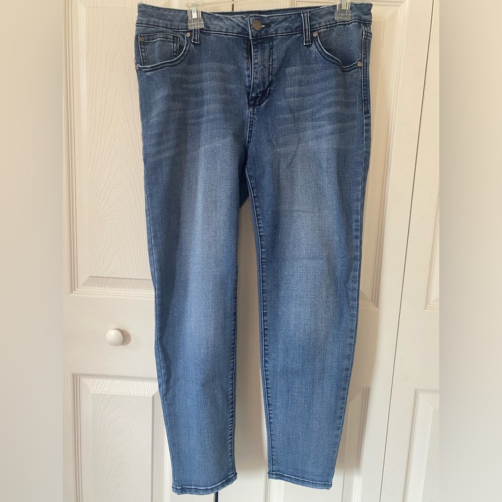 Celebrity Pink Mid rise skinny ankle body sculpt jeans size 15/32